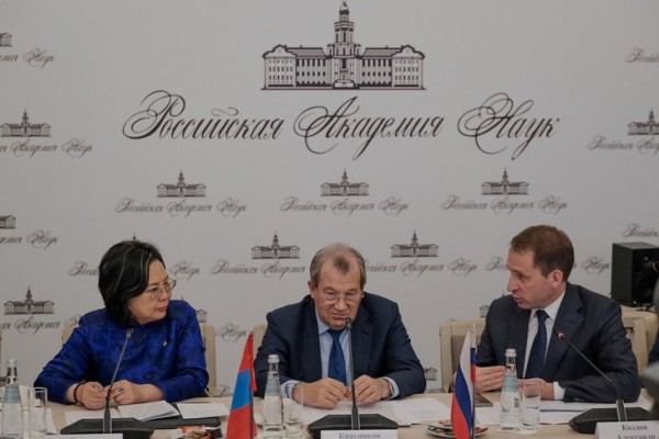 
                Ученые оценят возможное воздействие строительства ГЭС в Монголии на Байкал
                
            