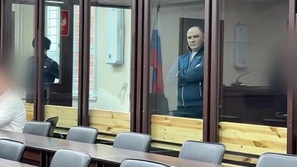 Лидер ОПГ, создавшей в Иркутске сеть интимных салонов, получил 13,5 года колонии