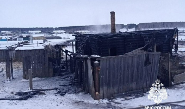 Трое мужчин погибли на пожаре в Аларском районе                            