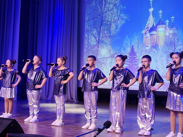 
			Юбилейные &laquo;Рождественские встречи&raquo; собрали в Доме культуры &laquo;Современник&raquo; около 300 участников		
