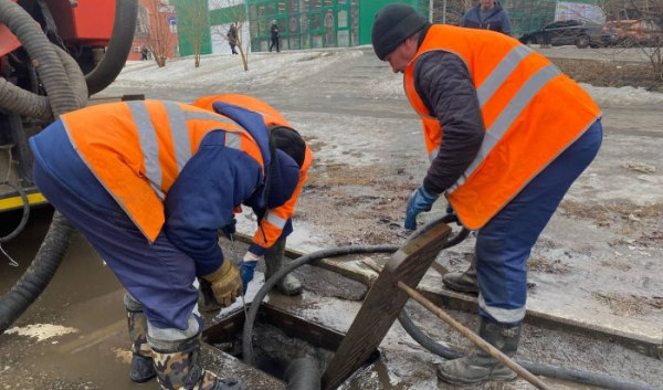 В&nbsp;Иркутске начали чистить ливневую канализацию                            