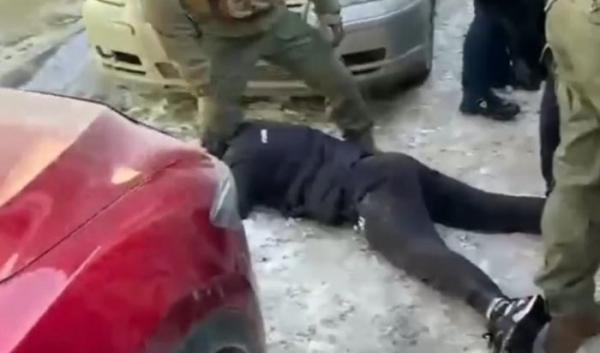 В Иркутске мужчина избил девушку на первом свидании (Видео)                            