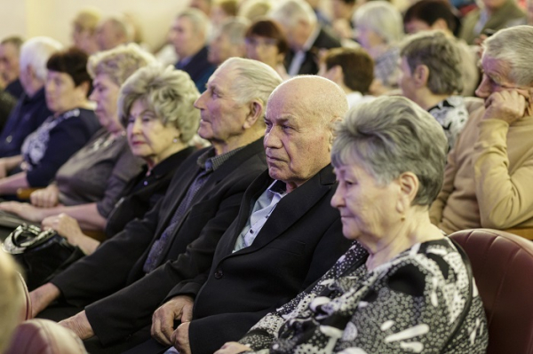 
			Для супружеских пар, проживших в браке более 50 лет, в Иркутском районе откроется клуб семей долгожителей		