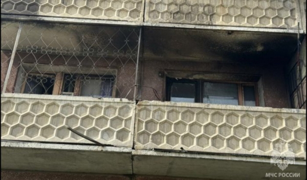В Ангарске загорелись два балкона из-за окурка В Ангарске загорелись два балкона из-за окурка