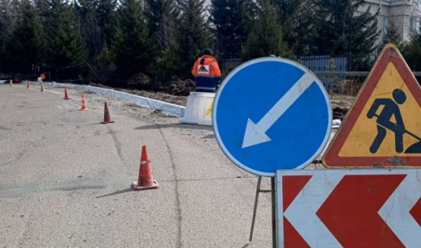 В Иркутской области отремонтируют 14,7 километра дорог, ведущих к больницам В Иркутской области отремонтируют 14,7 километра дорог, ведущих к больницам