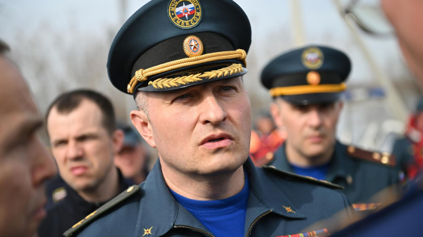 Куренков поручил потушить все пожары в Сибири и на Дальнем Востоке к 27 июля