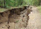 
                Аварийно-спасательные работы продолжаются в Ольхонском районе, где размыло дорогу к селу Онгурен
                
            