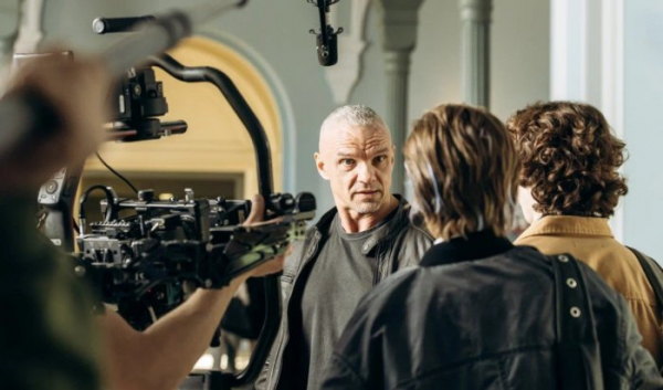 На ТНТ выходит сериал «Нейровася» с Владимиром Епифанцевым и иркутянином Яном Цапником На ТНТ выходит сериал «Нейровася» с Владимиром Епифанцевым и иркутянином Яном Цапником