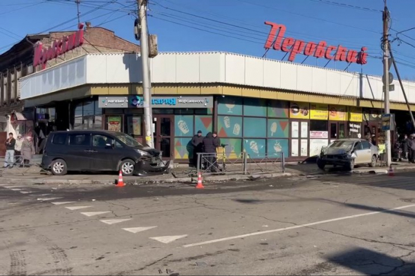 
                Водитель иномарки без прав устроил ДТП с тремя пострадавшими в центре Иркутска
                
            