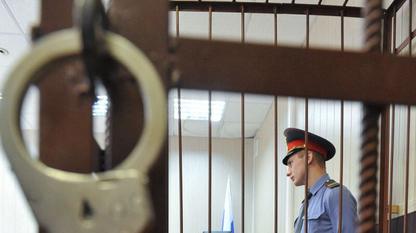 В Красноярском крае мать и сыновей отправили в колонию за кражу из большегрузов