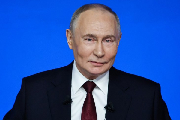 
                Владимир Путин поздравил россиян с наступающим Новым годом
                
            