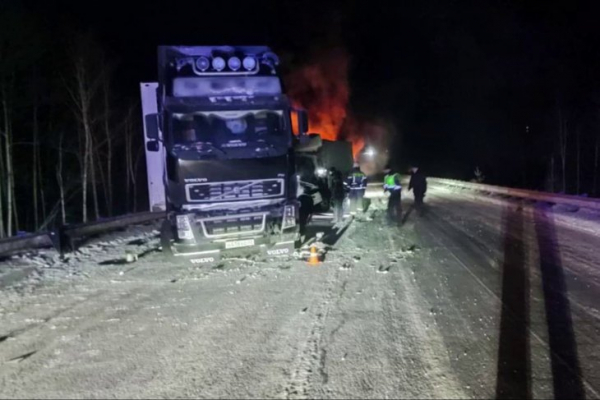 
                Мужчина погиб в ДТП с двумя большегрузами на трассе &laquo;Сибирь&raquo; в Тайшетском округе
                
            