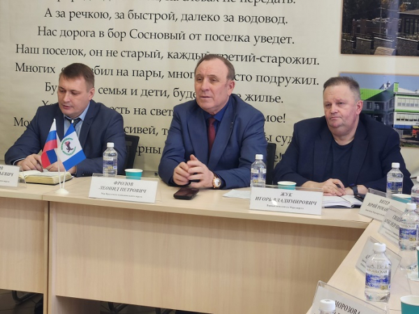 
			Прием граждан по личным вопросам провел мэр Леонид Фролов в Марковском административном округе 		