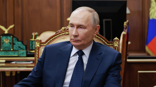 Путин присвоил звание "Мать-героиня" россиянке из республики Ингушетия
