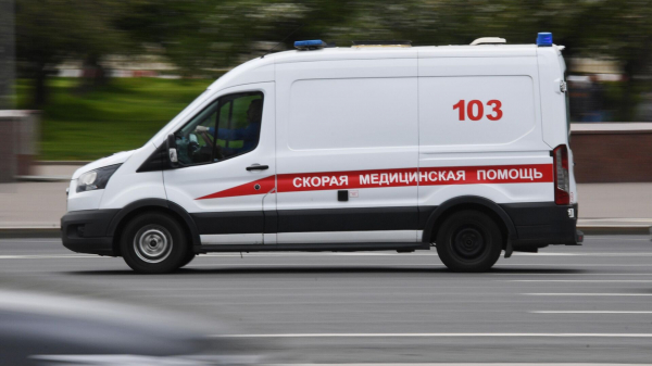 В Иркутске водителя и троих детей госпитализировали после ДТП