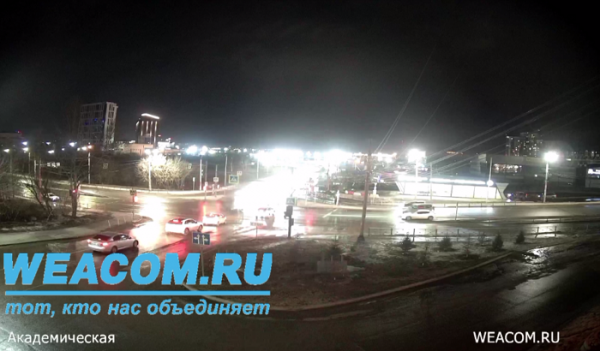 Аварию на&nbsp;Академической засняла камера WEACOM.RU (Видео)                            