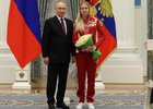 
                Владимир Путин вручил орден Дружбы горнолыжнице из Байкальска Варваре Ворончихиной
                
            