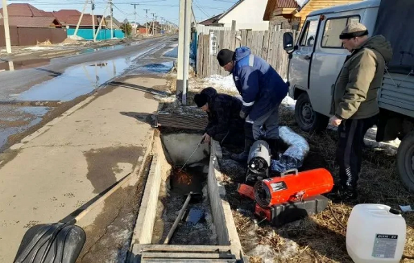 
			Режим повышенной готовности введен из-за угрозы подтопления		