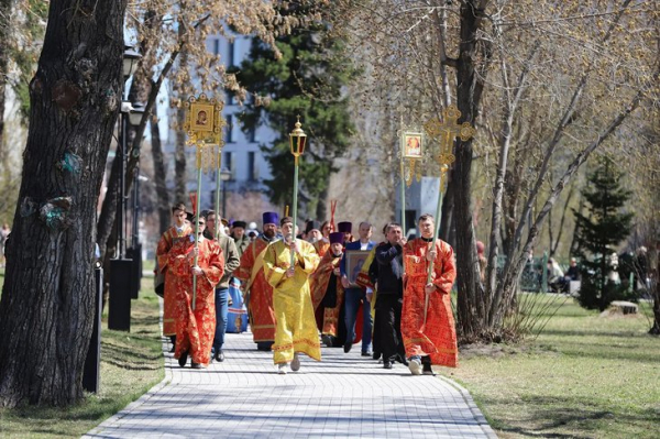 В Иркутске на Иерусалимской горе прошел Крестный ход в память о Георгии Победоносце
В Иркутске на Иерусалимской горе прошел Крестный ход в память о Георгии Победоносце