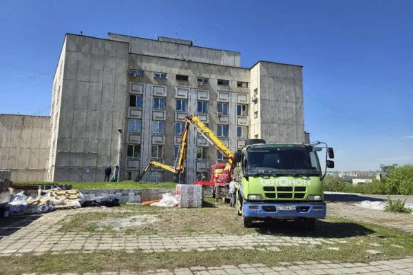 
                В Иркутском музтеатре завершают капремонт перекрытий и готовятся к обновлению электроустановки
                
            
