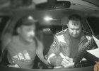 
                В Тулуне пьяный водитель поменялся местами с пассажиркой при виде инспекторов ДПС
                
            