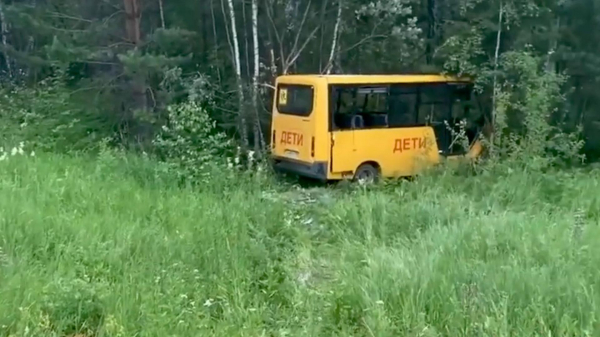 В ДТП со школьным автобусом в Приангарье пострадали шесть человек