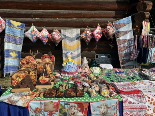 На праздник «Три Спаса» Иркутского округа собрались мастера со всего Приангарья
На праздник «Три Спаса» Иркутского округа собрались мастера со всего Приангарья