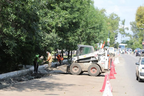 Участок тротуара отремонтируют на бульваре Гагарина до 1 сентября
Участок тротуара отремонтируют на бульваре Гагарина до 1 сентября