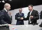 
                Владимир Путин посетил выставку конкурса растущих брендов &laquo;Знай наших&raquo; в Нижнем Новгороде
                
            
